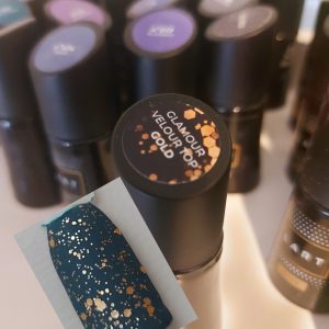 GLAMOUR VELOUR TOP GOLD - MATOWY TOP Z DROBINĄ